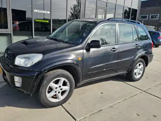 Foto 13 van Toyota RAV4 2.0 D4-D Sol - Airco - Electr Ramen -