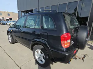 Foto 18 van Toyota RAV4 2.0 D4-D Sol - Airco - Electr Ramen -