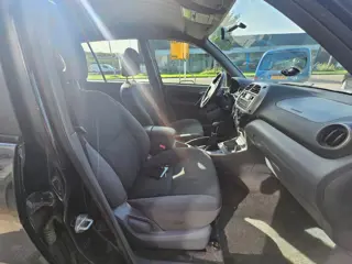 Foto 20 van Toyota RAV4 2.0 D4-D Sol - Airco - Electr Ramen -