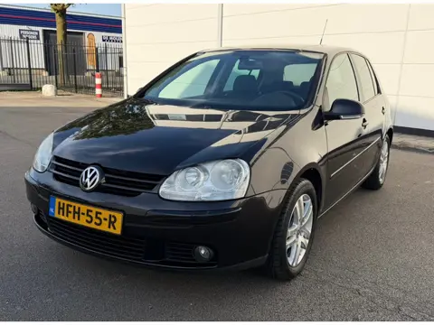 Volkswagen GOLF 1.6 Trendline Airco Pano Cruise Climate Stoelverwarming Parkeersensoren Carplay