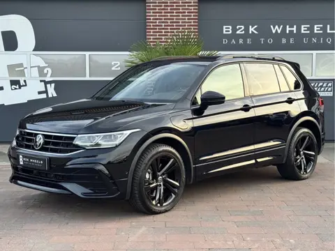 Volkswagen Tiguan 1.4 TSI eHybrid R-Line Business+ | Black style | IQ Light | Stoel-stuur verw | Cam