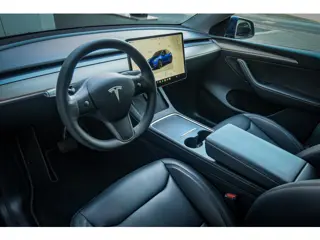 Foto 15 van Tesla Model Y Long Rang Dual Motor AWD 75 kWh Enhanced Autopilot