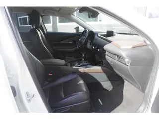 Foto 12 van Mazda CX-30 2.0 e-SkyActiv-X M Hybrid Comfort Climate Control/Carplay/Cruise/Navi/Trekhaak afneembaa