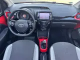 Foto 24 van Toyota Aygo 1.0 VVT-i X-Sport Cabrio | Lage km-stand | Open dak / Camera / Multimedia /