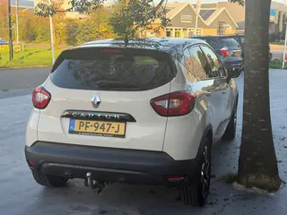 Foto 17 van Renault Captur 1.2 TCe Helly Hansen/automaat/airco/cruise/ Trekhaak/camra/PDC achter/Dealer onderhou