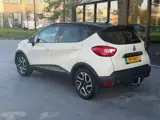 Foto 25 van Renault Captur 1.2 TCe Helly Hansen/automaat/airco/cruise/ Trekhaak/camra/PDC achter/Dealer onderhou