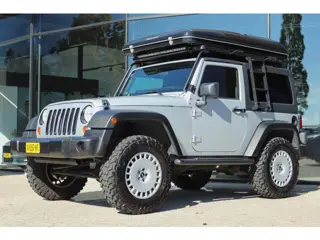 JEEP WRANGLER 3.8 V6 HIGH SPORT 4X4 AUT. *UNIEK* | CARPLAY | AIRTOP | FRONTRUNNER | TREKHAAK | CAMER