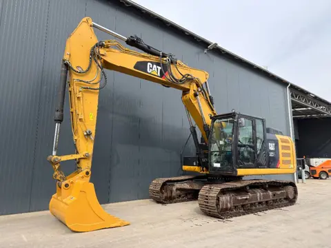 Cat 323EL VA (bj 2012)