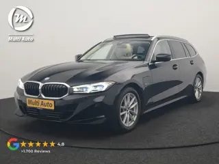 Foto 12 van BMW 3 Serie Touring 320e Luxury Line Facelift PHEV Dealer O.H. | Trekhaak Af Fabriek | Panodak | Hea