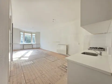 Woning aan de Schiedamseweg te Rotterdam