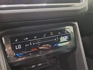 Foto 15 van Volkswagen Tiguan 1.5 TSI 3X R-Line Business+Led+Navigatie+Camera+Assist/winter-Pakket = RIJKLAAR !!