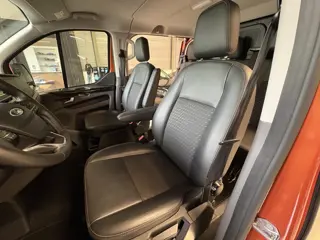 Foto 16 van Ford Transit Custom 320 2.0 TDCI L1H1 Sport DC Camera, Cruise, PDC