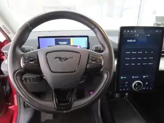 Foto 17 van Ford Mustang Mach-E RWD 75 kWh | SOH 92% | Trekhaak | 360 Camera | CarPlay | Bang en Olufsen | Stoel