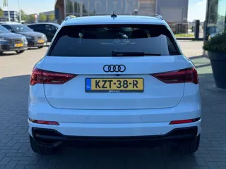 Foto 19 van Audi Q3 45 TFSI e S edition * Camera * Matrix Led * Carplay