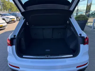 Foto 20 van Audi Q3 45 TFSI e S edition * Camera * Matrix Led * Carplay