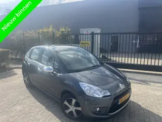 Citroën C3 1.6 eHDi ClimaAuto BT Navi Pano LageKm Nap