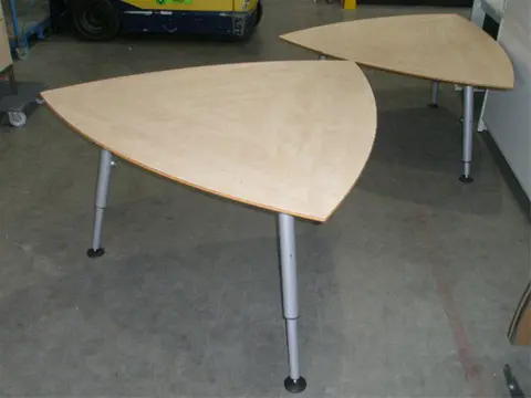 Tafel Kembo 137x137cm 2x vr