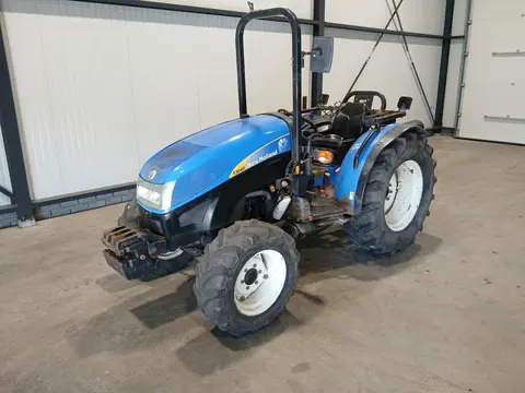 New Holland T3040 compacttrekker