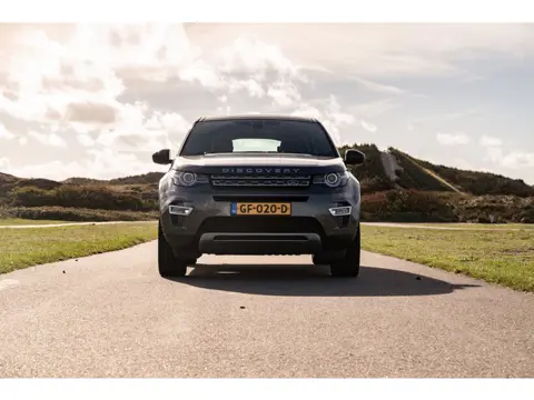 Land Rover Discovery Sport 2.0 Si4 4WD HSE Luxury - MERIDIAN AUDIO - LEDER - PANORAMADAK - 20 INCH -