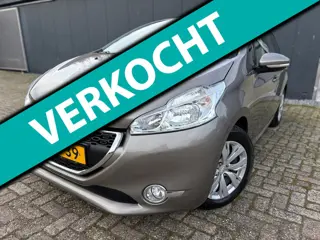 Peugeot 208 1.2 VTi Envy/Navi/P.sensor/Cruise/NEW APK/NETT!