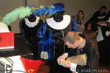 Boek nu !! een sinterklaas met 2 leuke pieten