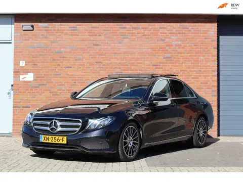 Mercedes-Benz E-klasse 220 d | PANO Widescreen 360 Leder