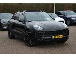 Porsche Macan 2.0 / Panoramadak / Camera / Luchtvering / Sportdesign+Chrono / 21'' / Adaptieve stoel