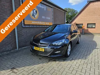 Opel Astra Sports Tourer 1.7 CDTi S/S Business + (bj 2013)