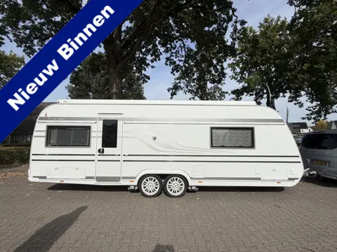 Tabbert Puccini 685 DF Queensbed,mover,luifel,airco,tv,alarm Luxe kamperen op topniveau