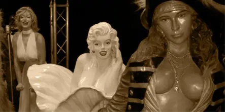 Feest decoratie aankleding themafeest levensgroot beelden