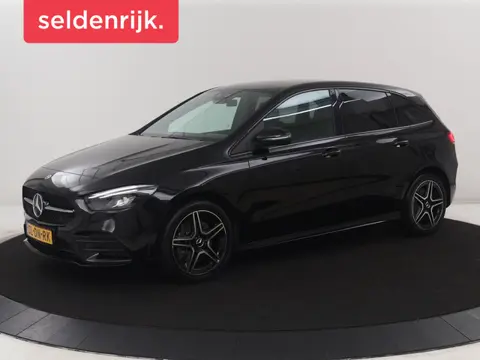Mercedes-Benz B-klasse 200 Business | SOH 98.6% | Leder/Alcantara | Camera | AMG-Line | Park assist 