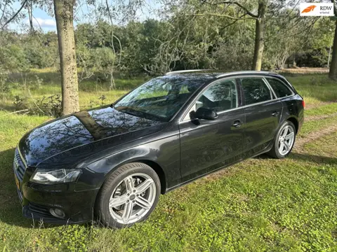 Audi A4 Avant 2.0 TDI APK 06-08-2027
