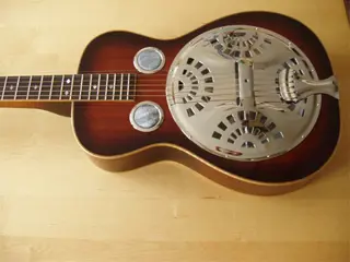 Goldtone dobro