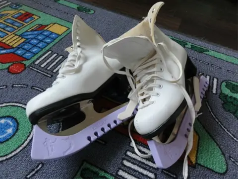 Witte kunstschaatsen maat 35 Bauer