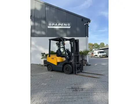 TCM Diesel heftruck bj 2006 triple