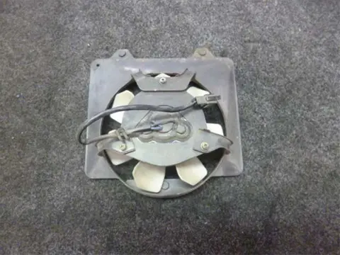 VENTILATOR Yamaha FZR 1000 1987 - 1988