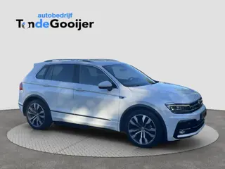 Volkswagen Tiguan 1.4 TSi DSG 4Motion Highline R-LINE | LEER | EL. TREKHAAK | 360 CAMERA | 20"| HUD 