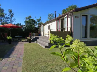 Chalet met ruime omheinde tuin en rustige ligging