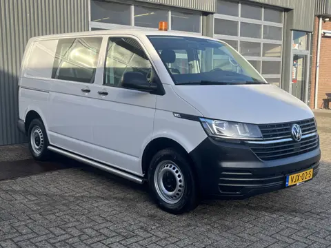 Volkswagen Transporter 2.0 TDI 90pk L1H1 DC Airco Trekhaak 2200kg trekgewicht Telefoonverbinding 5-P