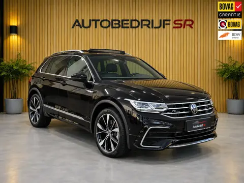 Volkswagen Tiguan 1.4 TSI eHybrid R-Line Business+ Pano! 360'Camera Memory Keyless Sfeerverlichting 