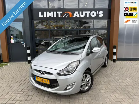 Hyundai Ix20 1.6i i-Catcher Aut/Pano/Climate/Leder/Camera/Cruise/Navi/Nap/Apk