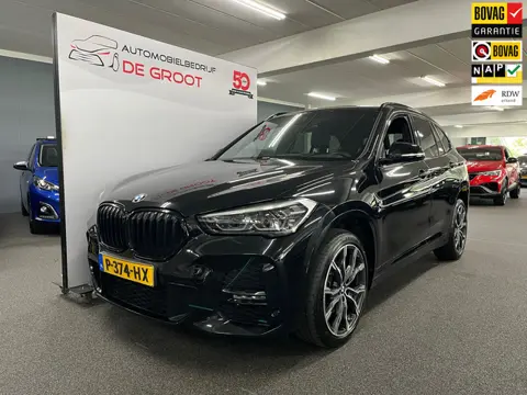 BMW X1 SDrive18i Business Edition/ NL auto/ Eerste eigenaar/ Pano/ Lederen bekleding