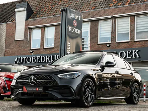 Mercedes-Benz C-Klasse 300 e AMG Line Limited PANO 360 CAMERA HUD MEMORY STOELEN CARBON INTERIEUR MU