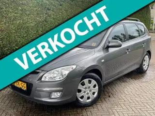 Hyundai I30 CW 1.6i Dynamic/1eEIEGENAAR/DEALERONDERHOUDEN/LAGEKM/SUPERNETTE/