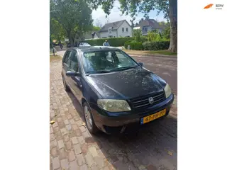 Fiat Punto 1.4-16V Dynamic NIEUWE DISTRIBUTIERIEM