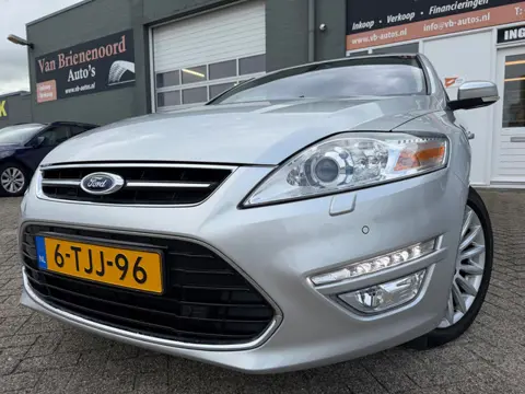 Ford Mondeo 1.6 EcoBoost Platinum met elec schuifdak en navigatie en bluetooth en dealer onderhouden