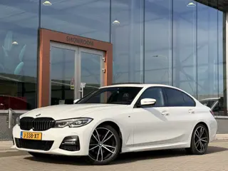 BMW 3-serie 320i High Executive Edition | Harman / Kardon | Pano | Leder | Led | Stoelverwarming | A