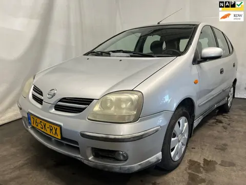 Nissan Almera Tino 1.8 Visia Schadeauto