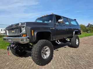 CHEVROLET SUBURBAN 