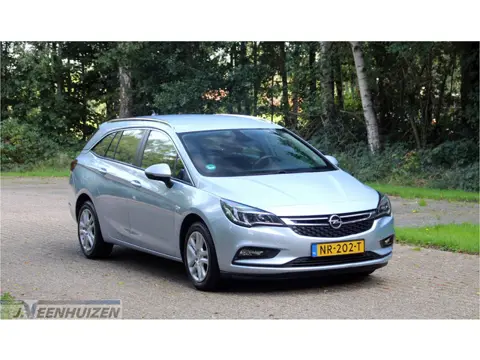 Opel Astra Sports Tourer 1.0 Edition | 2017 | ❄️Clima | ⭐Cruise | ✨Navi |
